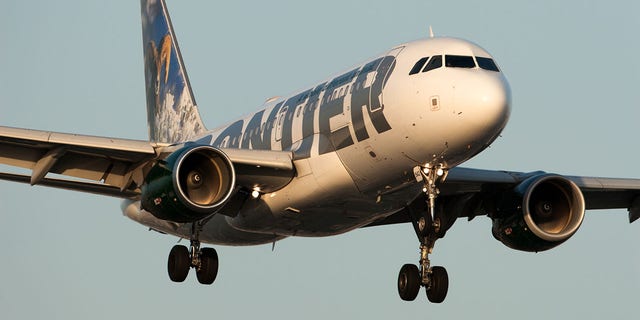 A Frontier Airlines Airbus A319 plane.