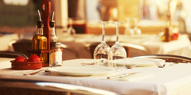 A Louisiana restaurant has suspended two employees after they added an automatic gratuity to a Black couple's bill and lied about the restaurant's gratuity policy. (iStock)