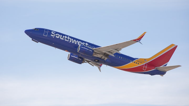 American Airlines flight encounters UFO over New Mexico: Audio only