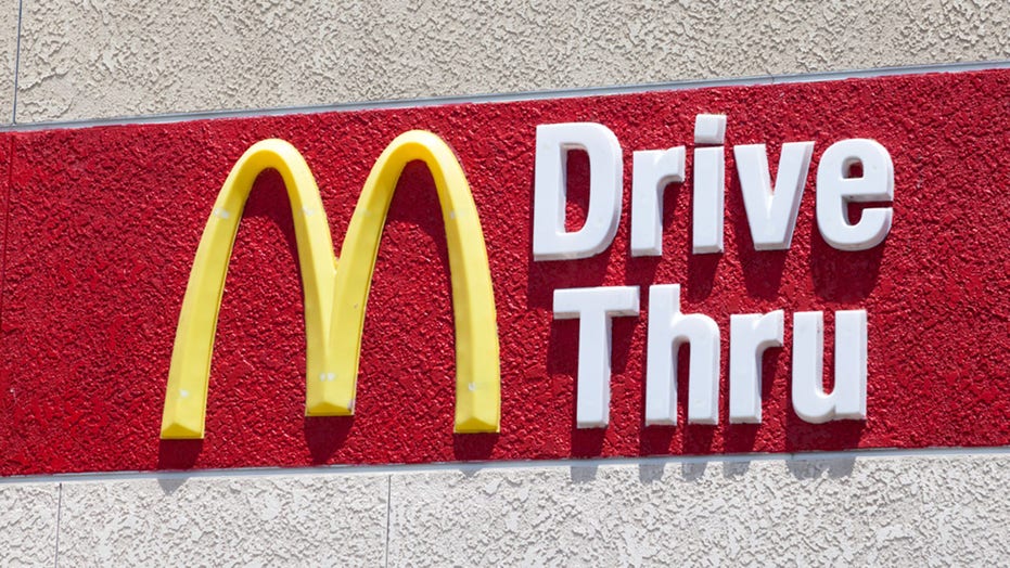 Mcdonald S Customer Fires Warning Shots To Scare Off Attacker In Drive Thru Fox News