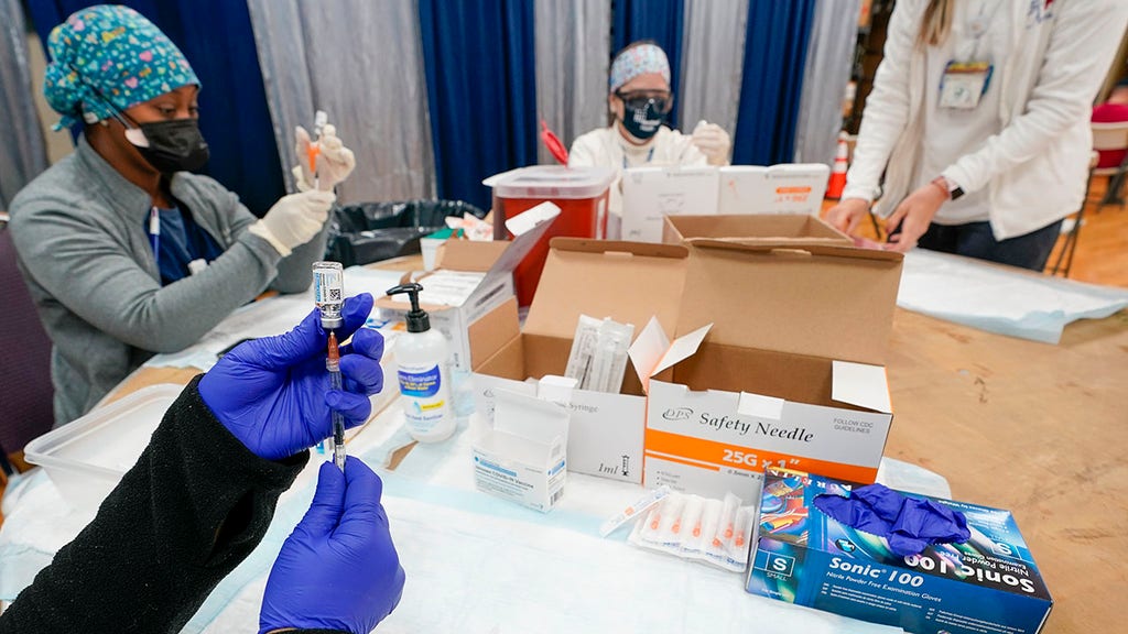 Americans' hopes of beating pandemic plummet, but don’t want shutdowns: poll