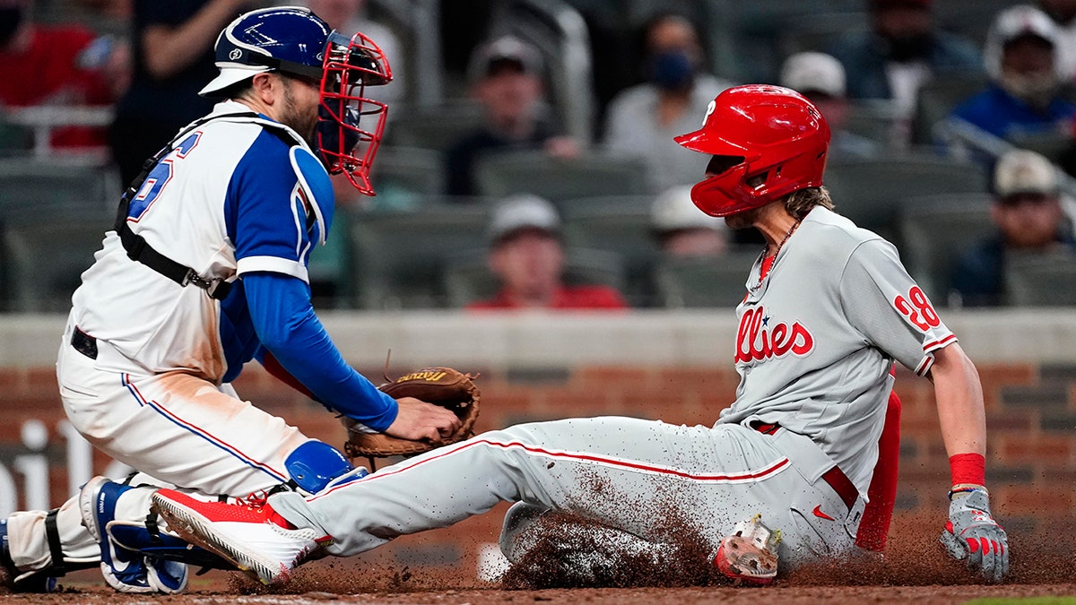 From goat to hero: Alec Bohm helps Phillies rally for win over Mets,  apologizes for F-bomb after horrific night in the field 