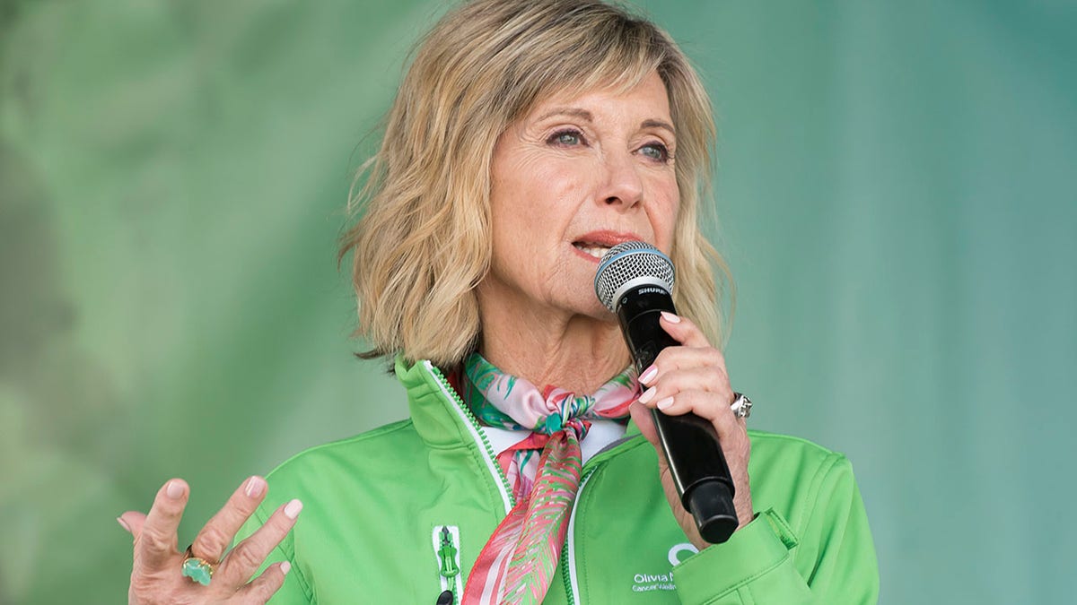 Olivia Newton John Once Recalled Promise To Say ‘powerful Lords