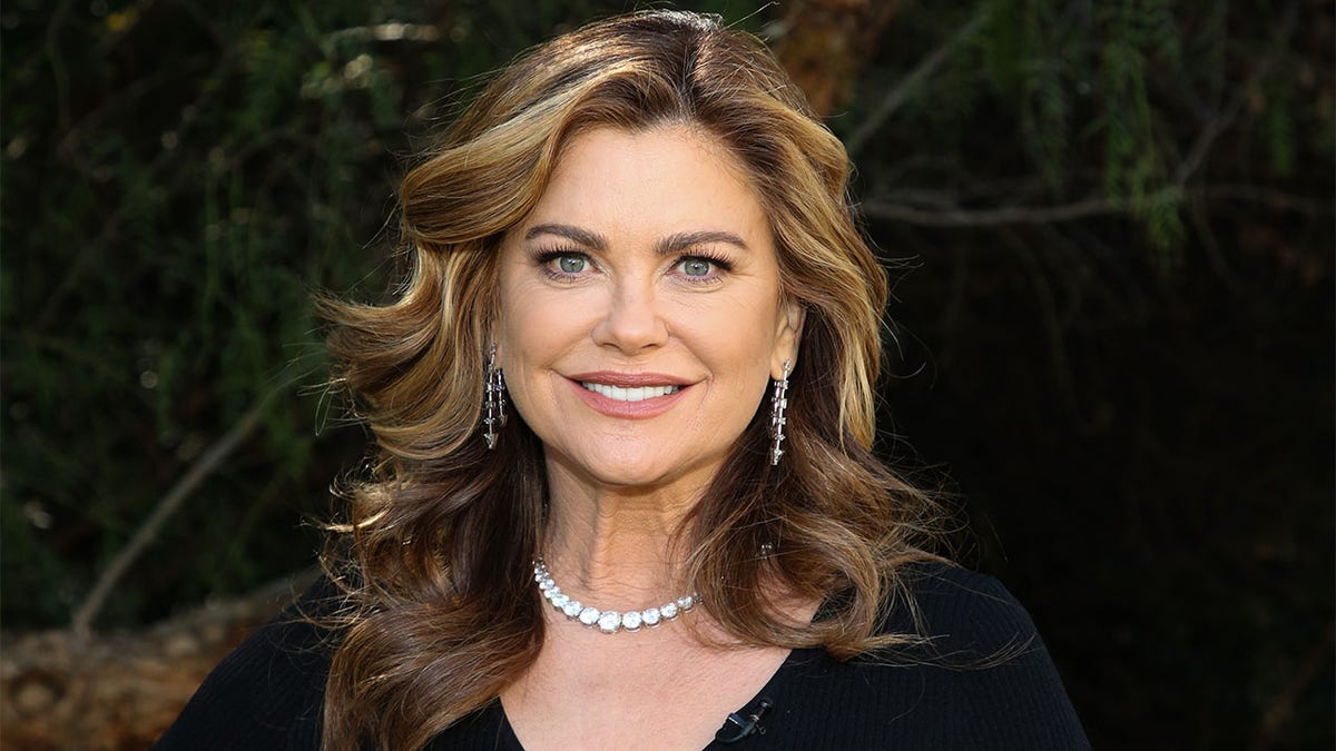 Kathy Ireland has her own record label named Encore Endeavor 1 (EE1) through BMG.