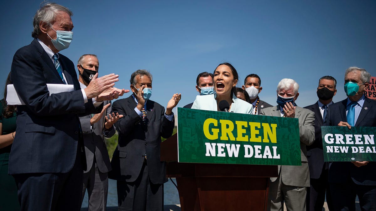 AOC capitol hill green new deal