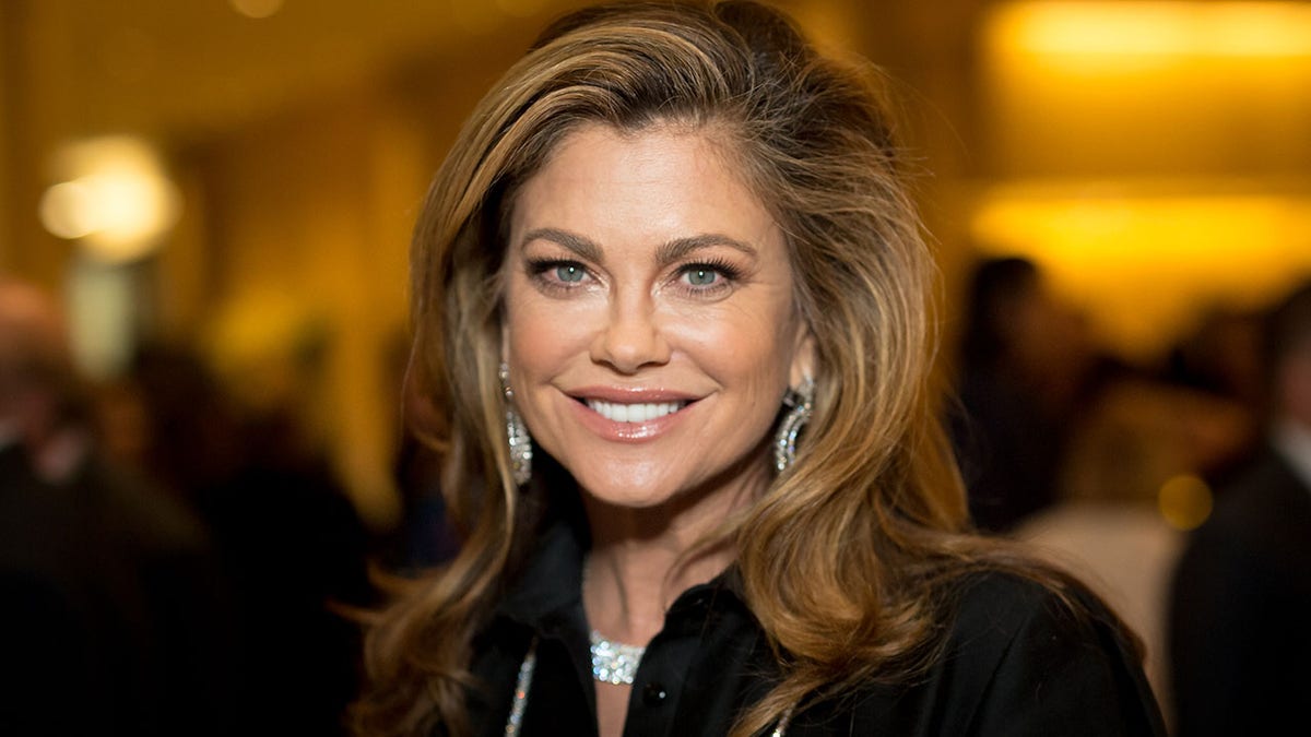 Recent pictures of kathy ireland