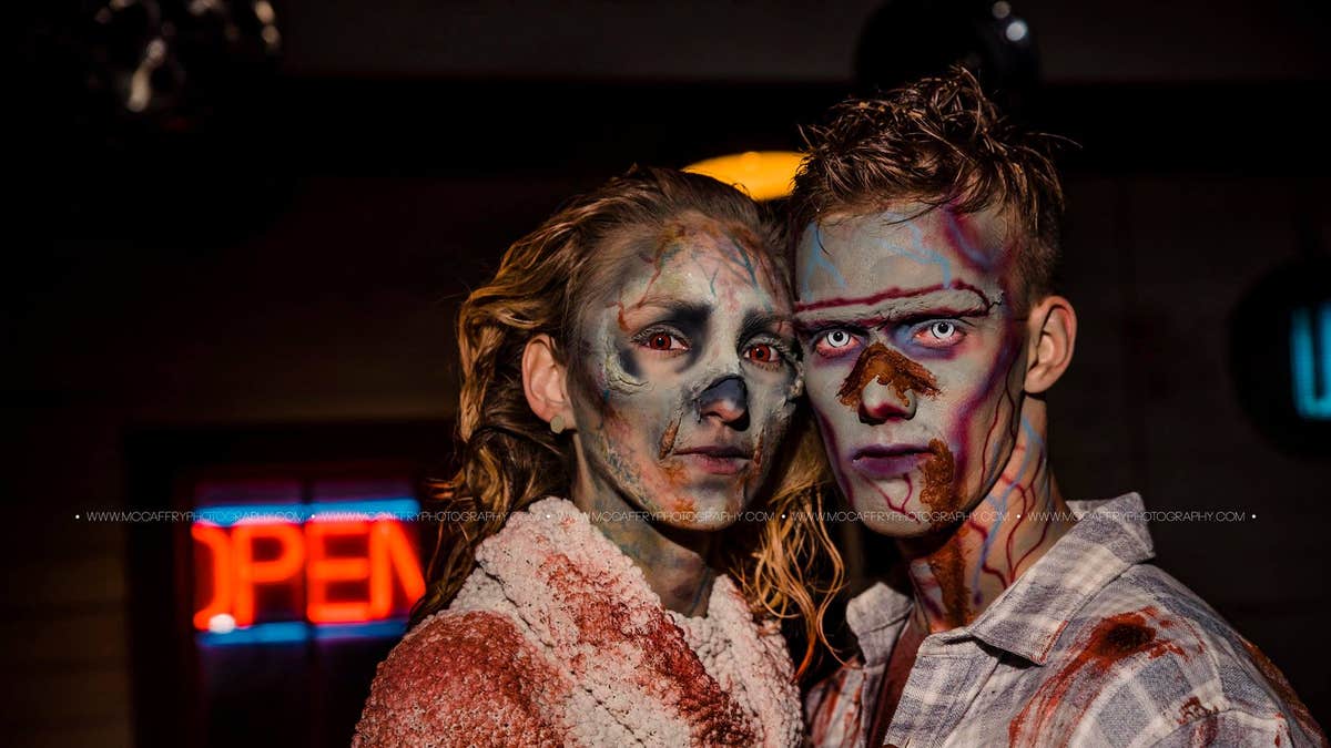 Padgett and Reynolds both love all things Halloween and horror, the photographer felt they could be compatible according to their applications.