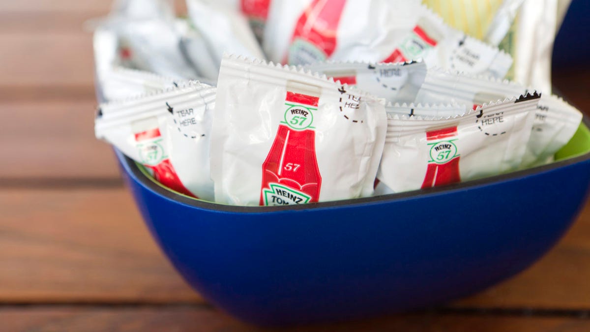 Heinz 57 ketchup packets