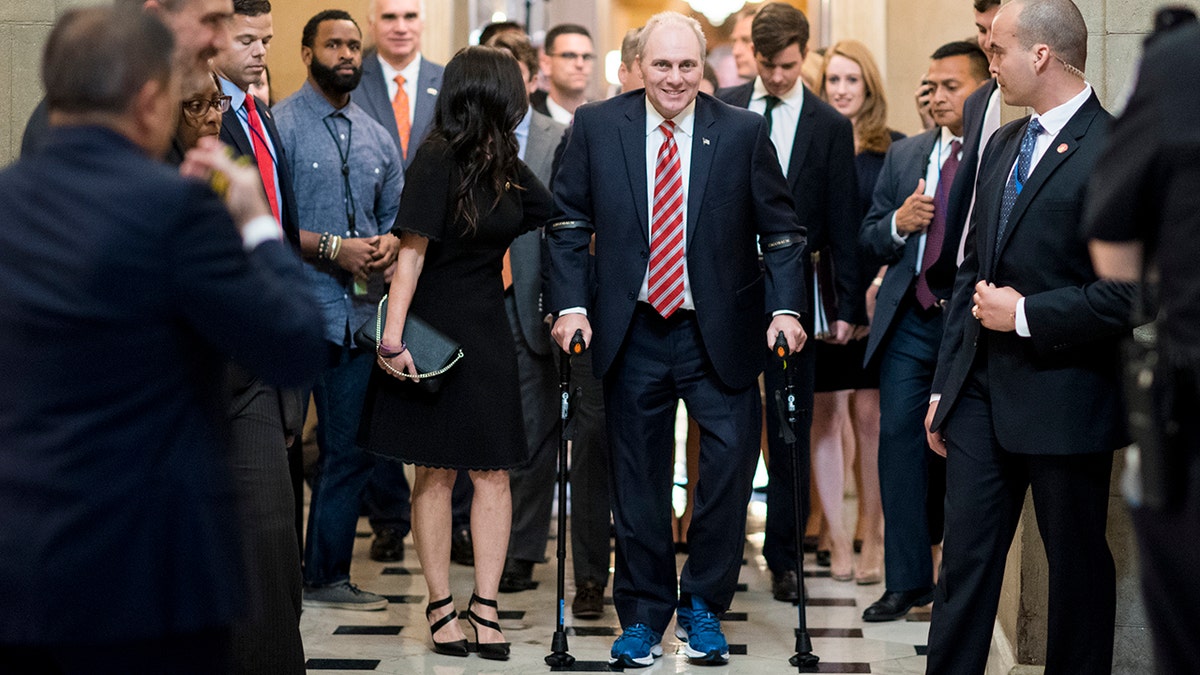 Rep. Scalise walks through house chamber after being shot at congressional baseball game