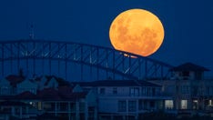 Pink supermoon stuns viewers across the world