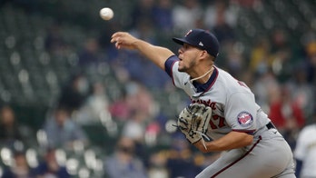 Berríos, Burnes duel no-hit bids; Buxton HR lifts Twins 2-0