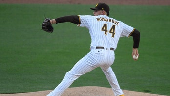 Musgrove dominates Diamondbacks for 7-0 win in Padres debut