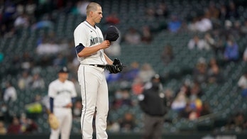 Flexen, France lead Mariners past Giants 4-0