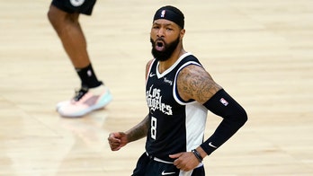 Clippers rout short-handed Lakers 104-86, end 2-game skid