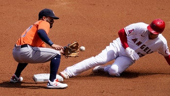Carlos Correa's 9th-inning homer puts Astros past Angels 4-2