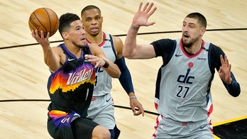 Devin Booker scores 27 points, Suns rout Wizards 134-106