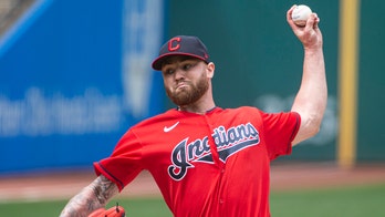 Indians complete sweep by beating Miggy-less Tigers 5-2