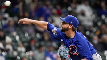 Cubs' Tepera suspended for 3 games, manager Ross 1 by MLB