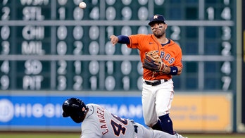 5 Astros land on injured list because of COVID-19 protocols