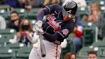 Freeman, Braves pound Cubs 13-4, lose Acuña to injury
