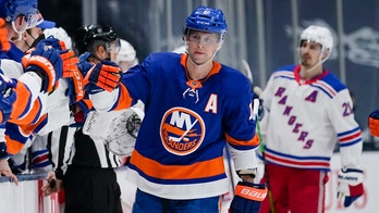 Bailey, Beauvillier lead Islanders to 6-1 win over Rangers