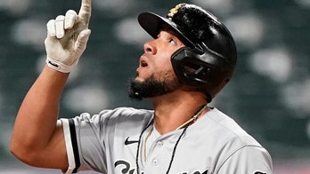 White Sox, Indians postponed by snow, cold weather