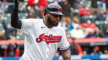 Reyes hits three-run homer, Indians beat Yankees 7-3