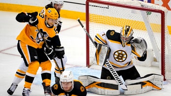 Jarry, Guentzel lead Penguins past Bruins, 1 -0