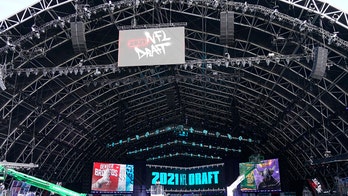 Networks realize draft drama without frills sometimes best