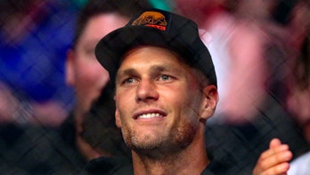 UFC’s Chris Weidman suffers brutal leg break – with Tom Brady, Tim Tebow among 15,000 Florida spectators