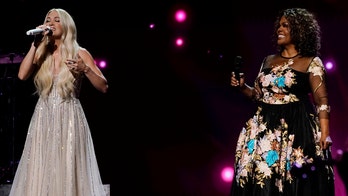 ACM Awards nominee Carrie Underwood stuns viewers with gospel medley performance alongside CeCe Winans