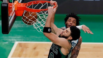Tatum's 22, 3-pointers lift Celtics over Hornets, 116-86