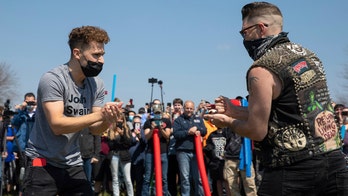 Nebraska Josh fight: Horde of dudes named Josh fight for right to name