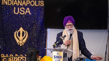 Indianapolis Sikh community calls for gun reforms after FedEx shooting