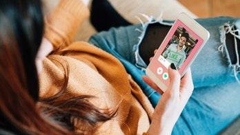 Tinder, Duolingo give free language lessons to singles looking for love internationally
