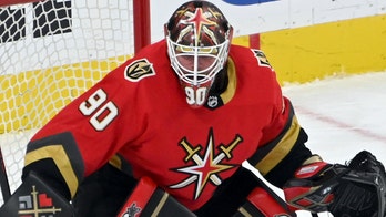 Smith scores 2 as Golden Knights beat Coyotes 7-4