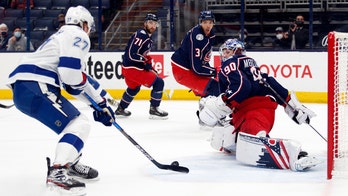 Lightning get early goals in 6-4 win over Blue Jackets