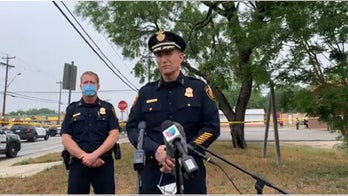 San Antonio police officer shot in hand; 2 suspects dead, third injured