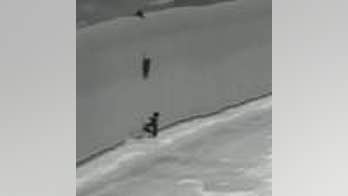 Border agents blame smugglers for endangering the lives of mom, 2 children at border wall