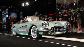 Kevin Hart spent $825,000 on a 'new' 1959 Chevrolet Corvette