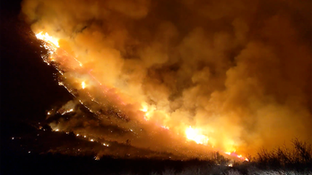 Colorado agricultural burn turns into almost 900-acre wildfire