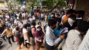 India coronavirus deaths hit record high as hospitals plead for supplies