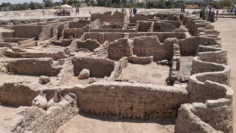 Famed Egyptian archaeologist reveals details of ancient city