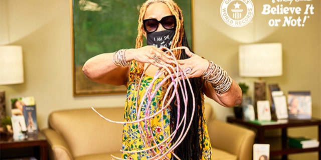 Ayanna Williams, from Houston, Texas, has held the record for the woman with the world’s longest fingernails since 2017. She got her fingernails cut for the first time since the early 1990s over the weekend.