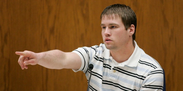 Bobby Dassey, Steven Avery's nephew and the brother of Brendan Dassey, a 17-year old also charged in Tereasa Halbach's death points out Steven Avery in the courtroom to begin his testimony at the Calumet County Courthouse during third day of Steve Avery's trial in his murder case Wednesday, Feb. 14, 2007, in Chilton, Wis.  Avery is accused, along with his 17-year-old nephew, of killing Teresa Halbach, 25, after she went to the family's rural salvage lot to photograph a minivan they had for sale.  (AP Photo/Sheboygan Press, Bruce Halmo, Pool)