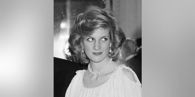 Princess Diana had a longer hairstyle before she decided to go for a major chop.