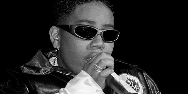 Singer Quindon Tarver died in a car accident at age 38.