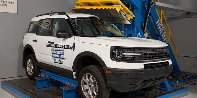 Ford Bronco Sport scores highest safety rating in IIHS test | Fox News