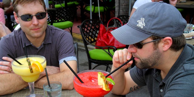 Florida will make to-go cocktails a permanent fixture for bars, restaurants. (Jeffrey Greenberg/Universal Images Group via Getty Images)