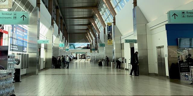Travelers who lose items at Will Rogers World Airport are advised to contact the airport’s police department if they misplaced something in a terminal. (iStock)